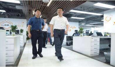 北京市經信局領導蒞臨數據堂北京技術服務公司調研指導